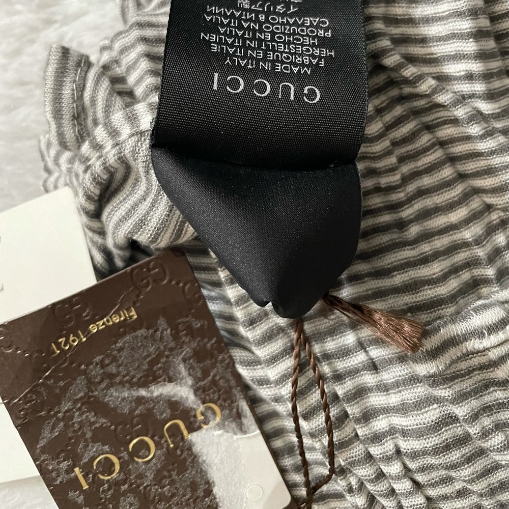 Gucci Linen Striped Scarf Su Nesa in Ivory and Lead - Picture 6 of 8